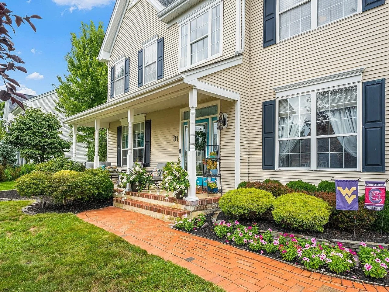 Single-family home at 31 Woodstown Drive, Freehold, New Jersey